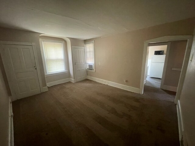 Large living room - 1165 Morton Ave