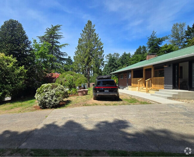 10964 SE 284th St