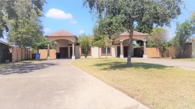 Building Photo - 6 Rose Ellen Dr