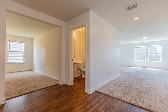 Building Photo - 2418 Bart Cv