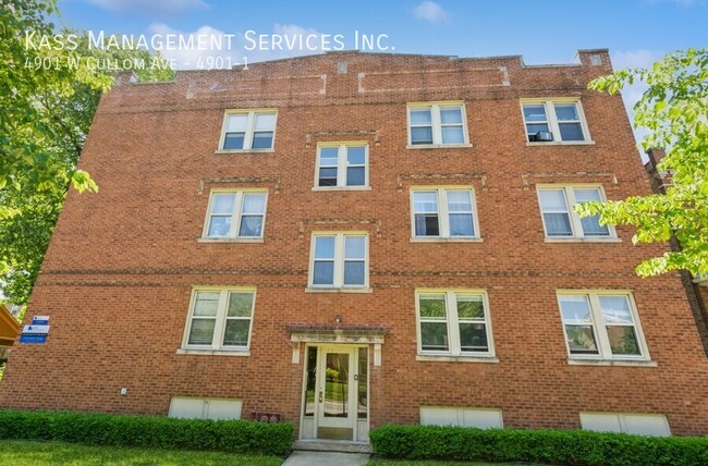 Building Photo - 4901 W Cullom Ave