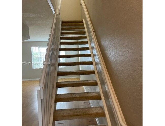 Foto del edificio - 781 SW 148th Ave