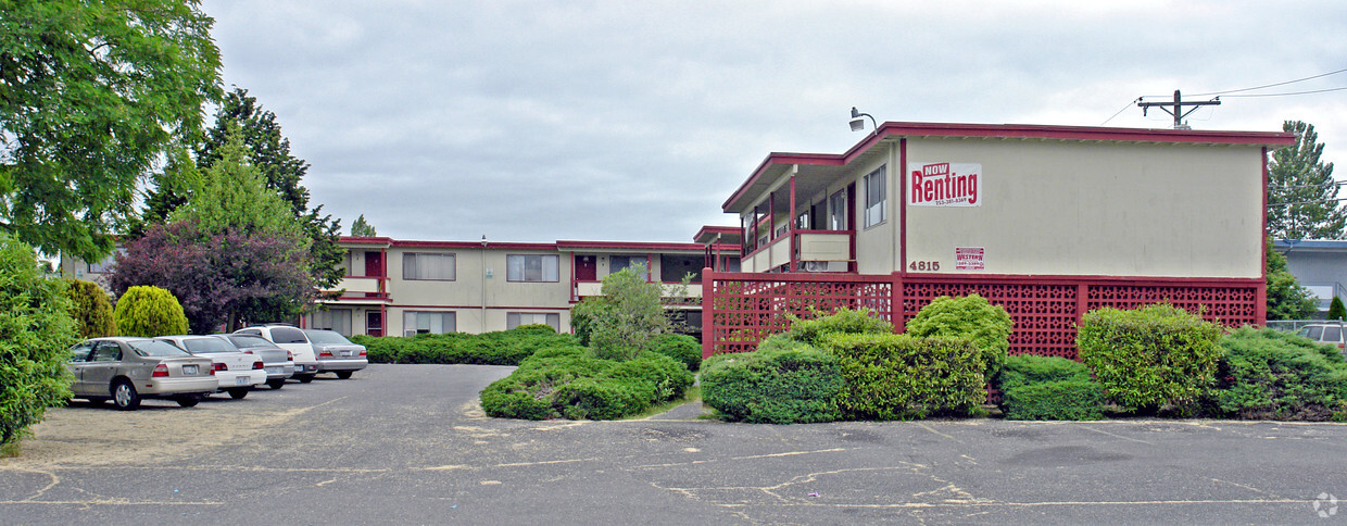 Primary Photo - Cascade Village - Building B