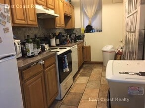 Building Photo - 115 St Stephen St