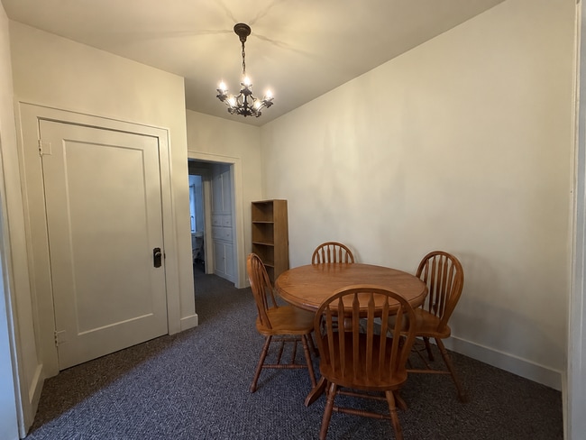 Building Photo - Cute and FURNISHED 1 bedroom, 1 bath duplex AVAILABLE NOW!