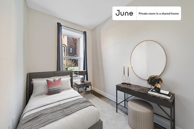 Private bedroom in 4 bed/2 bath Home - Private bedroom in 4 bed/2 bath Home