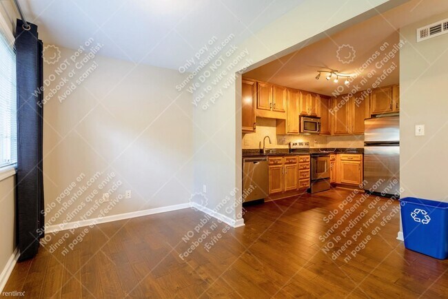 Foto del edificio - 2 br, 2.5 bath Condo - 1468 Briarwood Rd N...