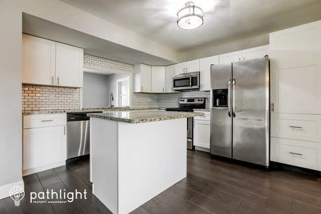 Building Photo - 2907 Norwich Drive West, Bradenton, FL, 34205