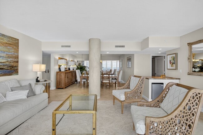 Foto del edificio - Rare 18th-Floor 3 bed, 3 bath Beachfront C...