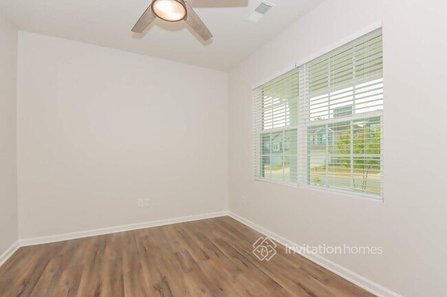 Foto del edificio - 3614 Cerelia Ln