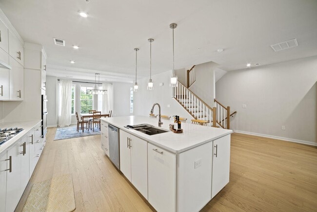 Building Photo - 7546 Sawyer Farm Wy