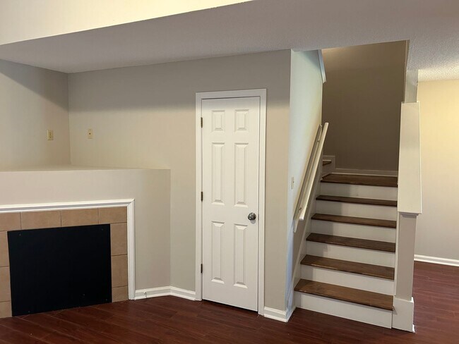 Foto del edificio - 7311 Madelyn Cove