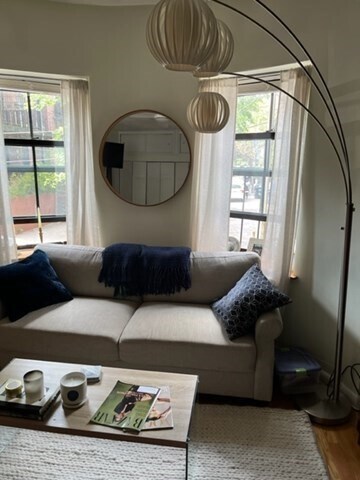 Foto del edificio - 529 Columbus Ave