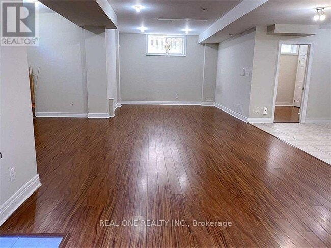 Building Photo - 212 Olive Ave