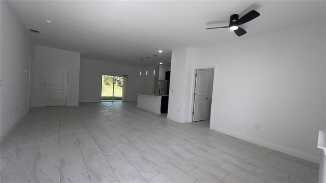 Building Photo - 5027 SW 165th St Rd