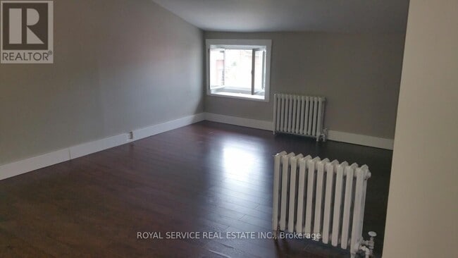 Building Photo - 18 Walton St