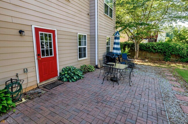 Building Photo - 11 Rockridge Dr