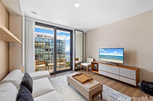 Foto del edificio - 987 Queen St