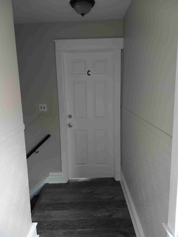 Primary Photo - 2527 Edgmont Ave