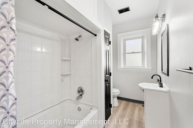 Building Photo - 2 br, 1 bath House - 226 East End Avenue