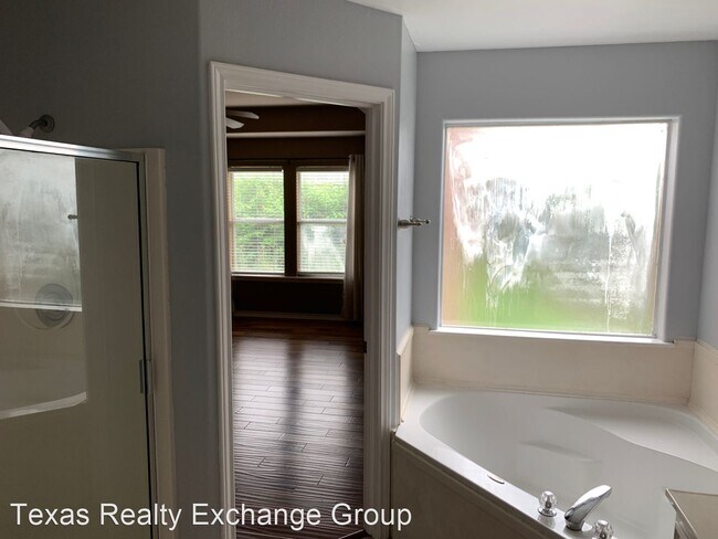 Building Photo - 3 br, 2 bath House - 6713 La Bianca Dr