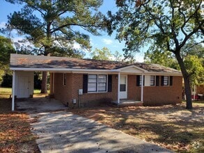 Building Photo - 2619 Stonehaven Dr