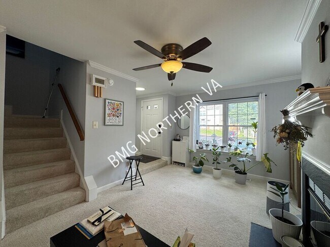 Foto del edificio - 6118 Rocky Way Ct
