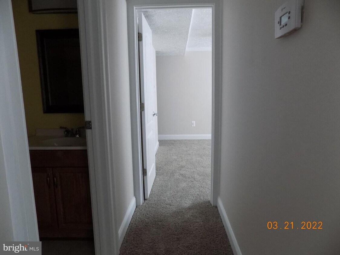 Foto principal - 730 Heather Ridge Dr