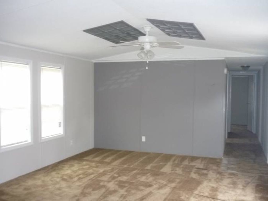Foto del edificio - 118 Pinewood Ln