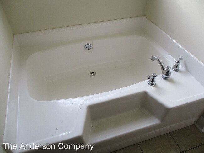 Building Photo - 3 br, 2 bath House - 2504 Tarasavage Lane
