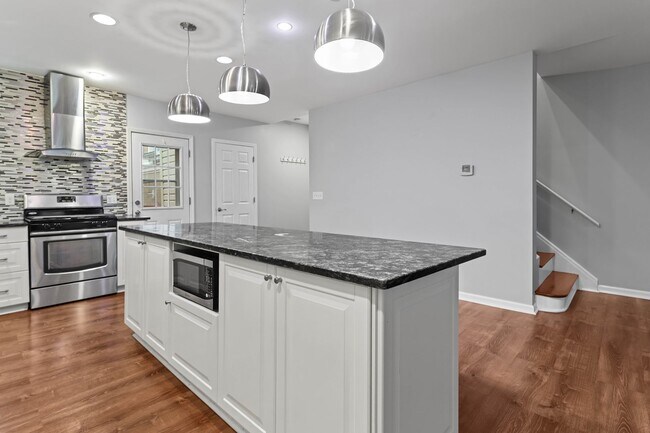 Building Photo - 5260 Butler St