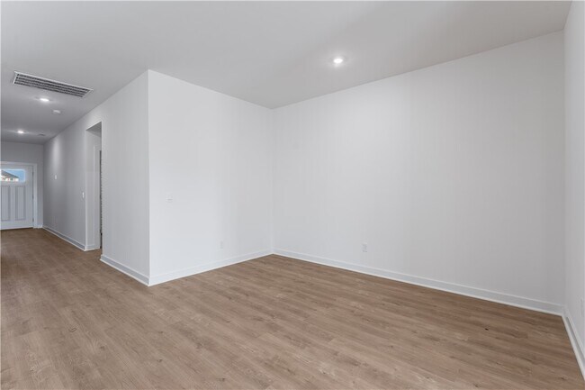 Foto del edificio - 103 S Maroon Ave