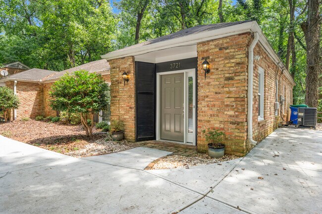 Building Photo - 3721 Ashford Dunwoody Rd NE