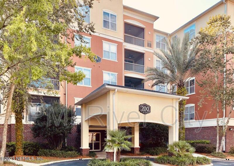Foto principal - 4480 Deerwood Lake Pkwy