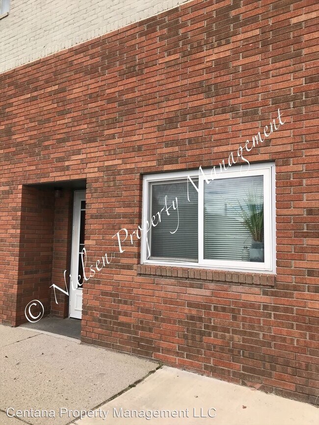 Building Photo - 2 br, 1 bath Apartment - 400 Birch