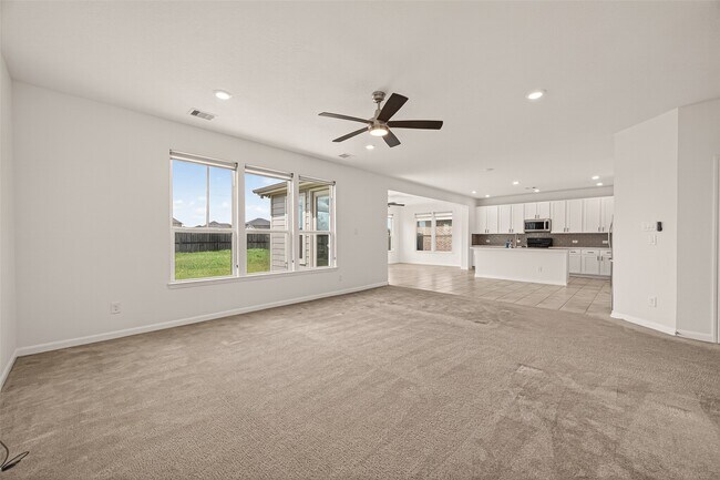 Building Photo - 25526 Reign Wayman Ct