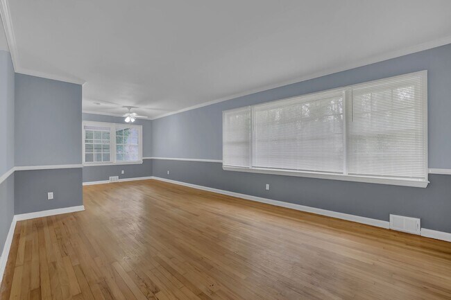 Foto del edificio - 1465 Willis Mill Rd SW
