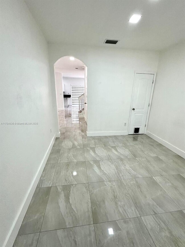 Building Photo - 9285 SW 220th Terrace