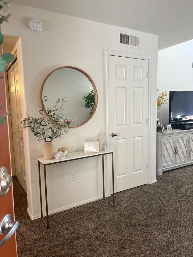 Foto principal - 9990 N Scottsdale Rd