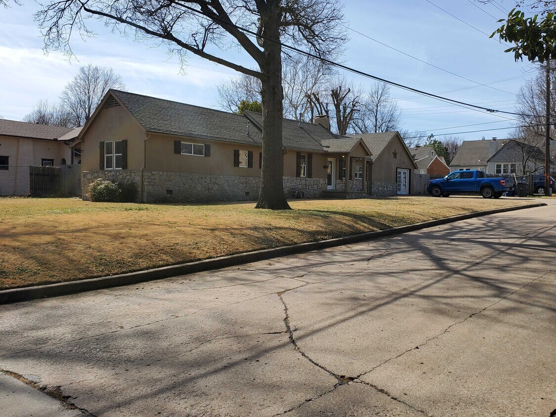 3720 E 13th St, Tulsa, OK 74112 House for Rent in Tulsa, OK