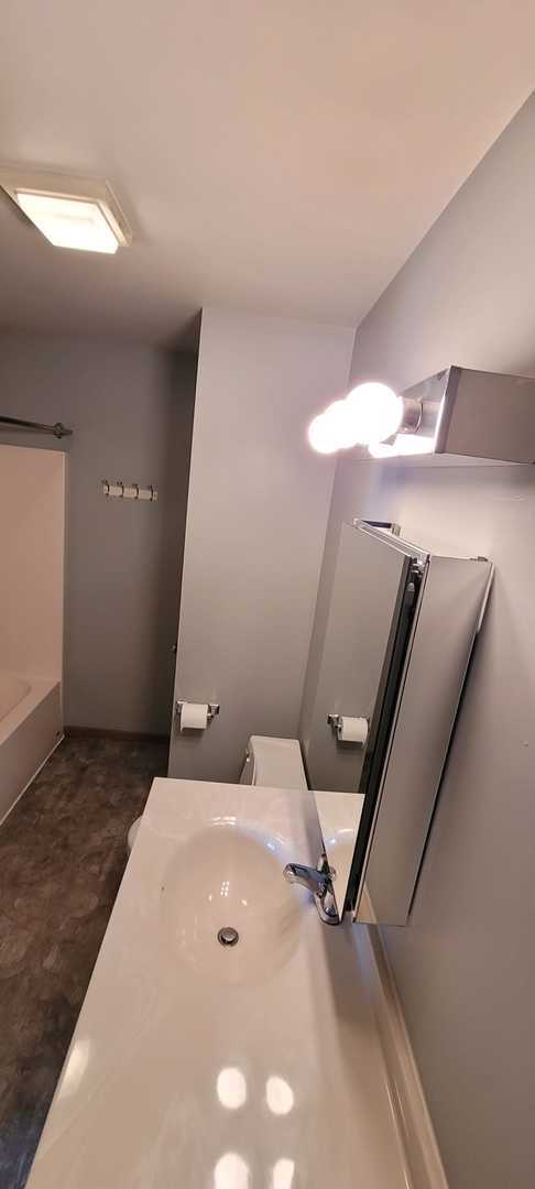 Building Photo - 1345 Cunat Ct