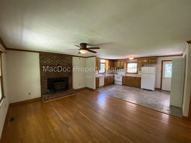 Foto del edificio - 28341 Edgar Rd