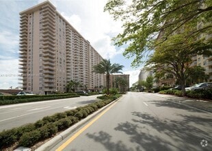 Building Photo - 250 174th St