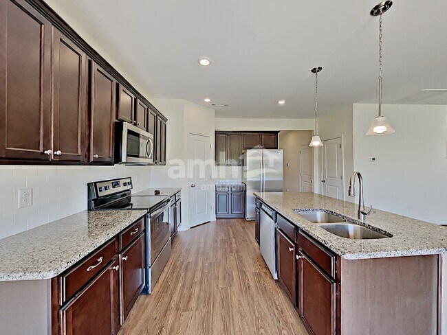 Foto del edificio - 604 Drema Ct