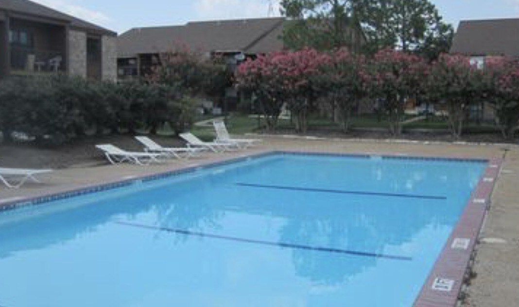 904 University Oaks Blvd, College Station, TX 77840 Condo for Rent in