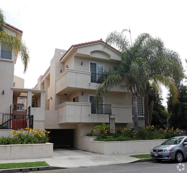 1742 Barry Ave - 1738-1742 Barry Ave 1742 Barry Ave - 1738-1742 Barry Ave