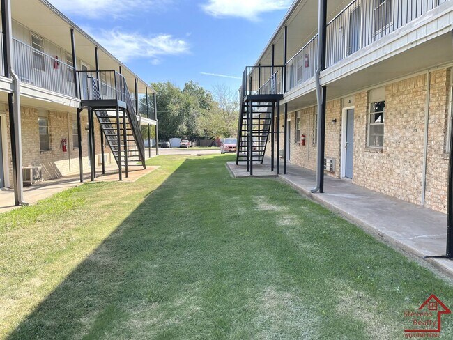 Foto del edificio - 1502 NW Kingsbury Ave