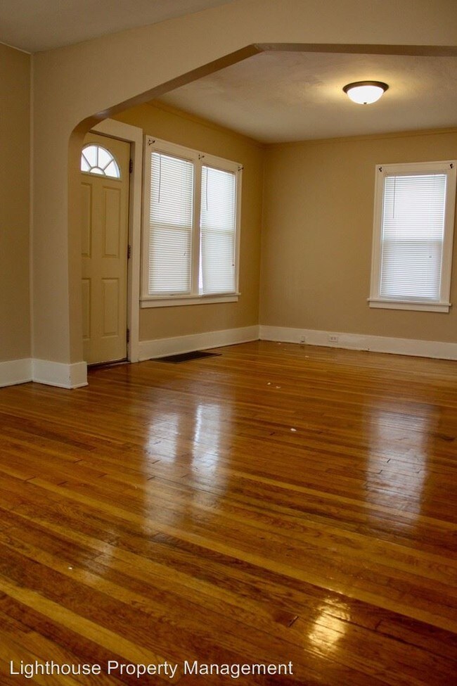 Building Photo - 3 br, 2 bath House - 908 Ardmore St SE