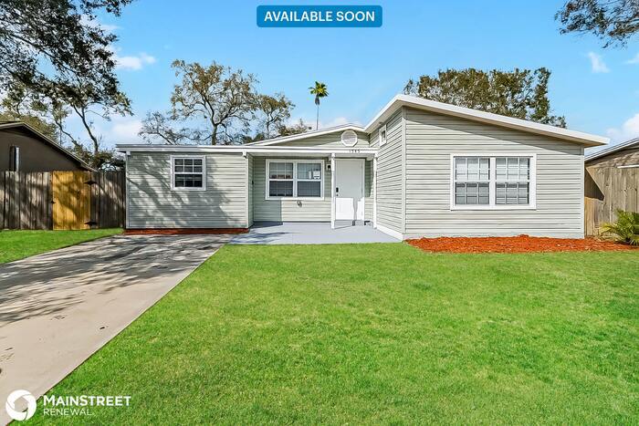 Primary Photo - 1545 76TH AVE N, St Petersburg, FL 33702