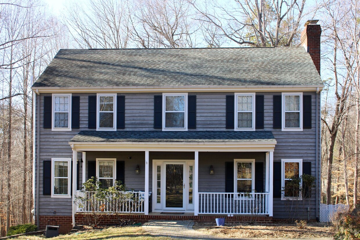 Primary Photo - 5 bedroom colonial on 2 acres